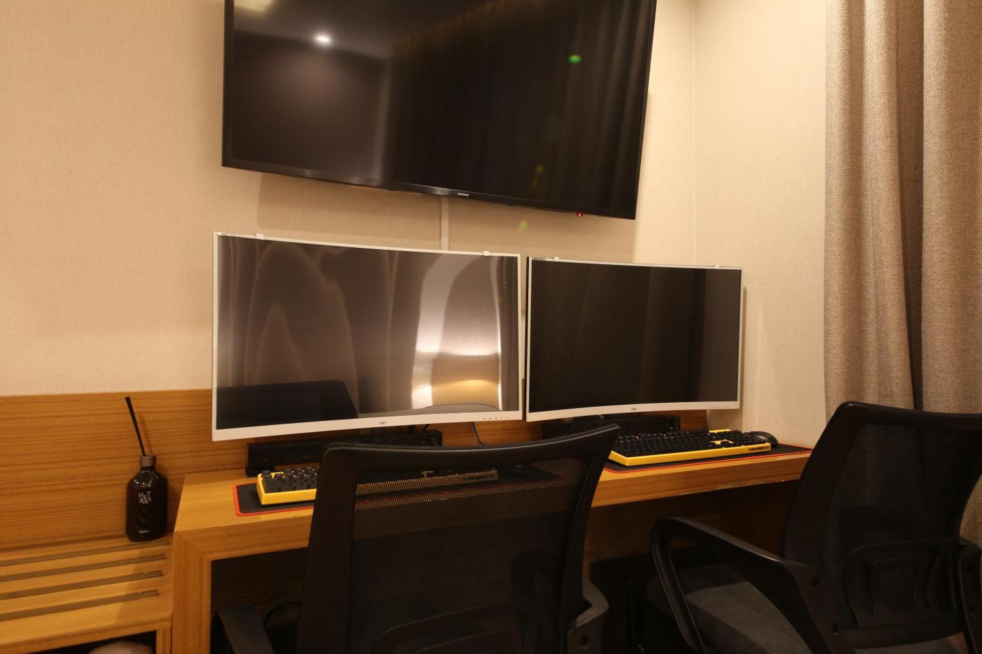Prima Hotel 3*