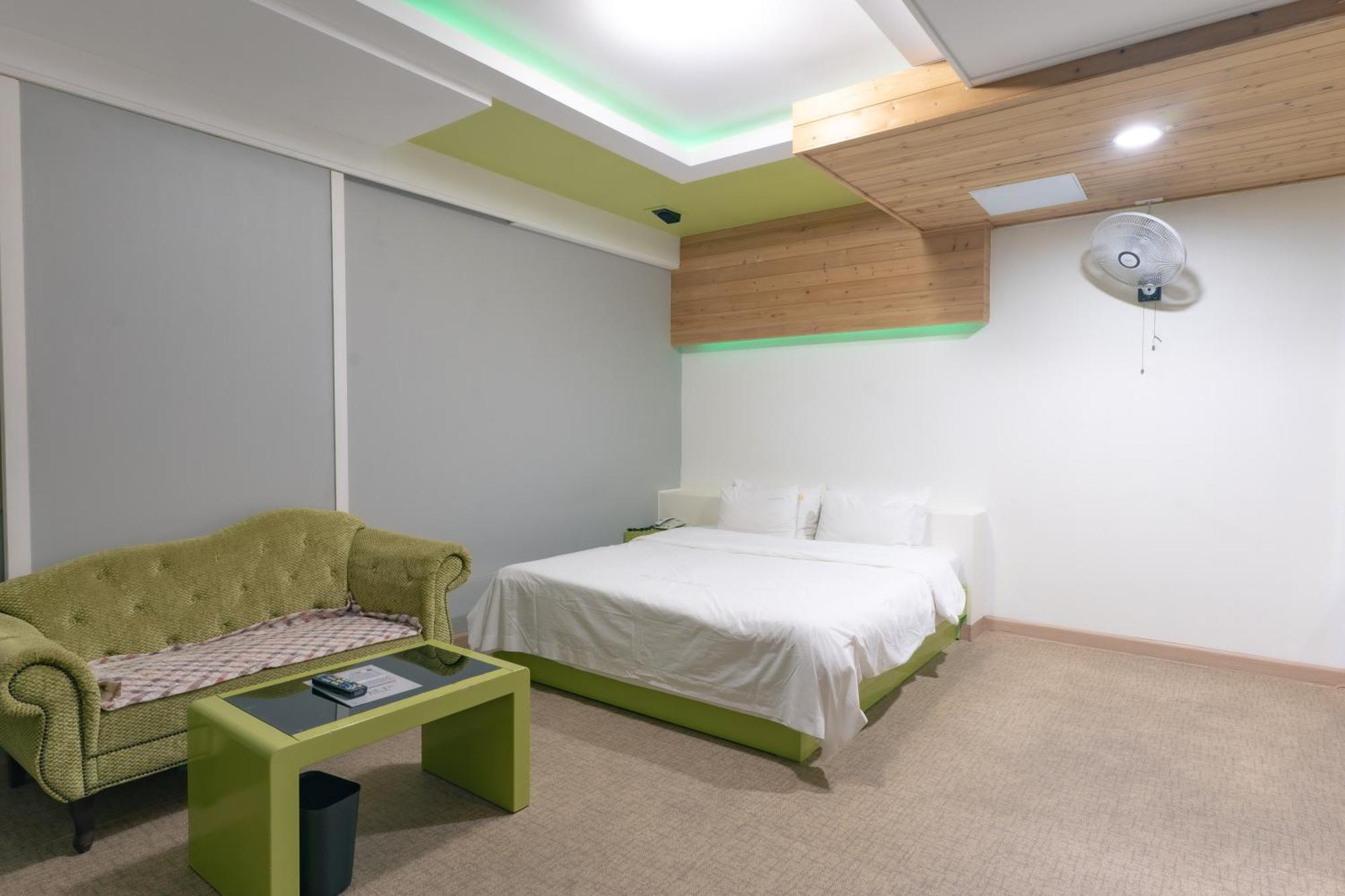 Hotel The Bay Haeundae