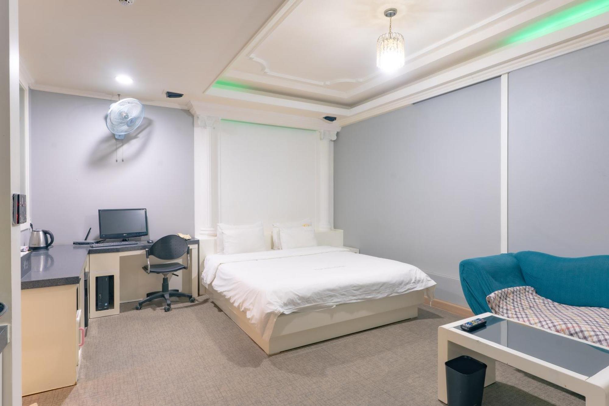 Hotel The Bay Haeundae