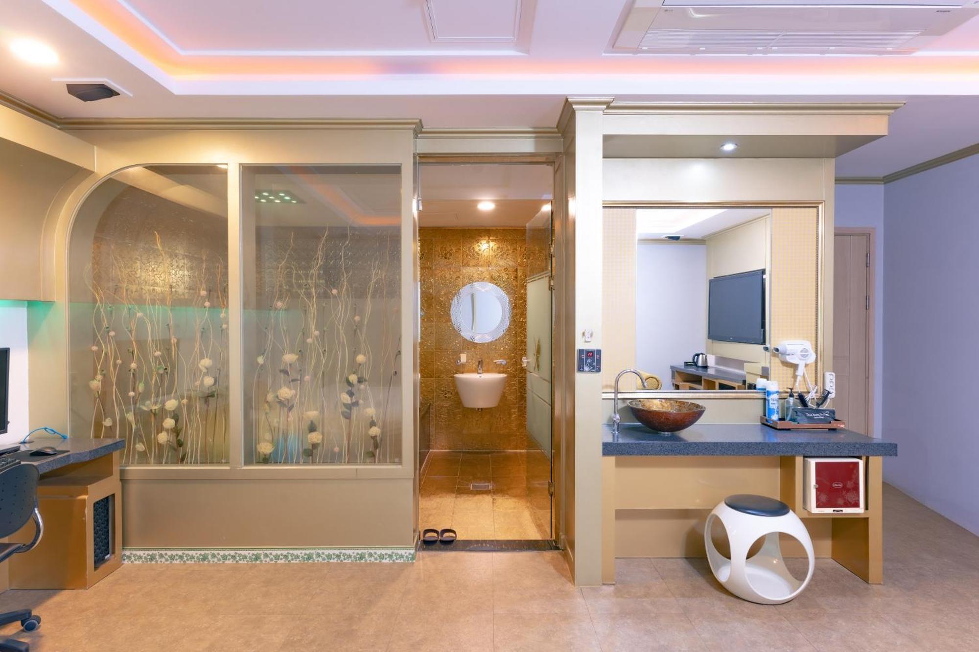 Hotel The Bay Haeundae 2*