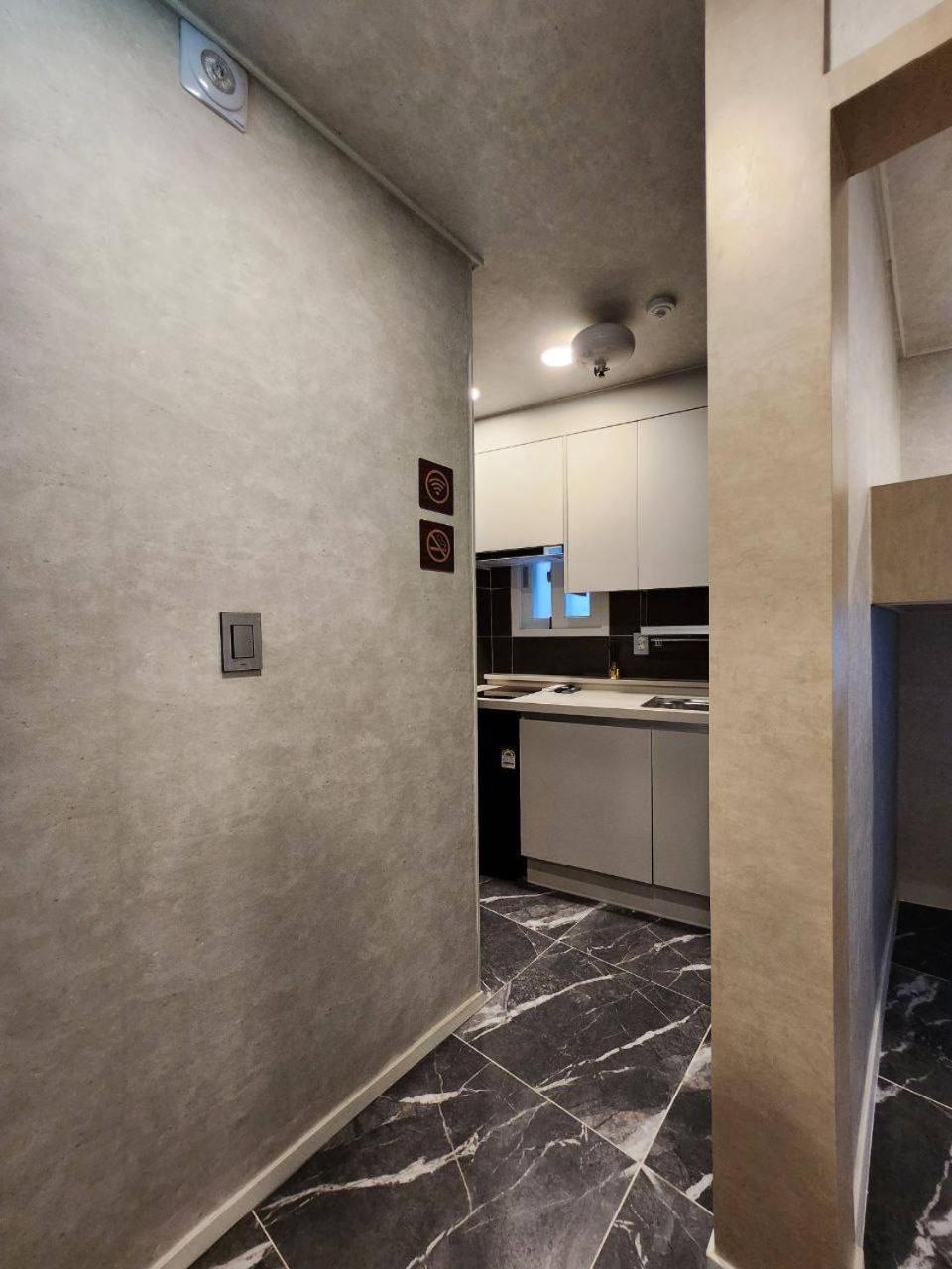 House For Up To 19 People *
