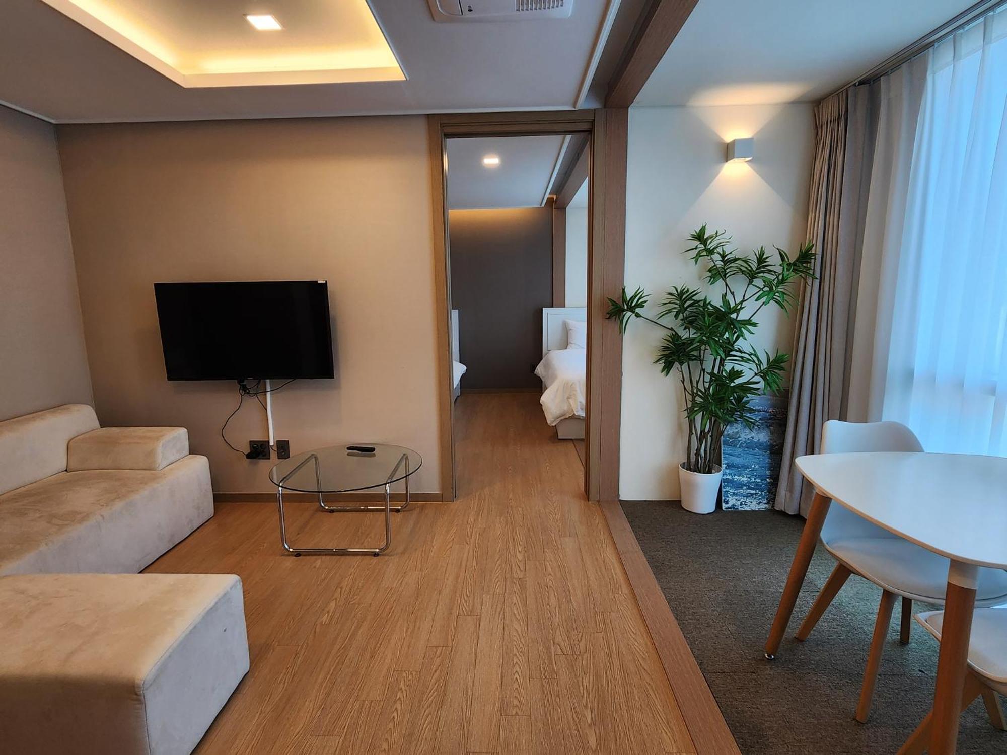 Aparthotel El Bon The - Bona Together Busan