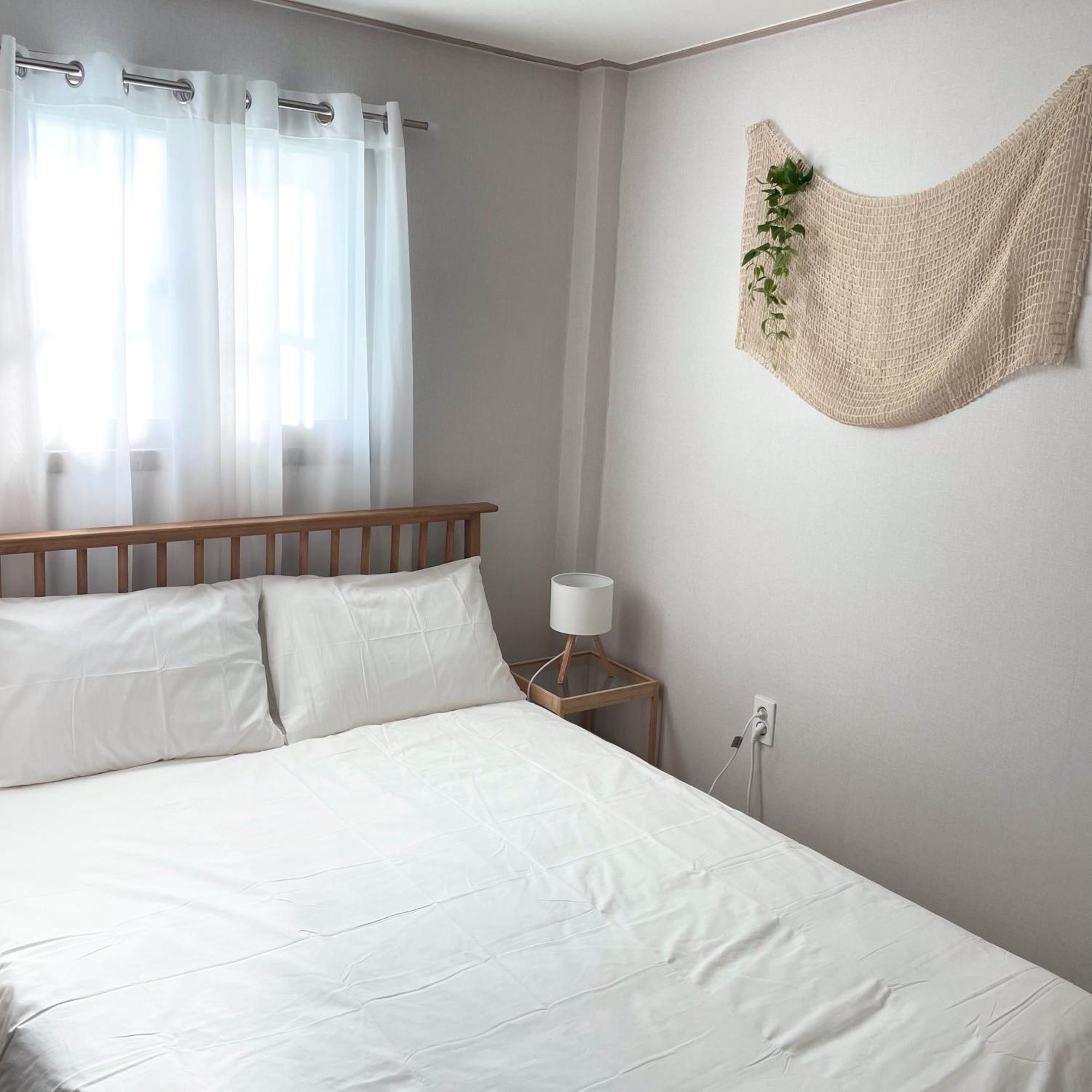 Choryang Stay#busan Subway 6min#choryang Subway 3min#hotel Bedding#ott Appartamento Busan
