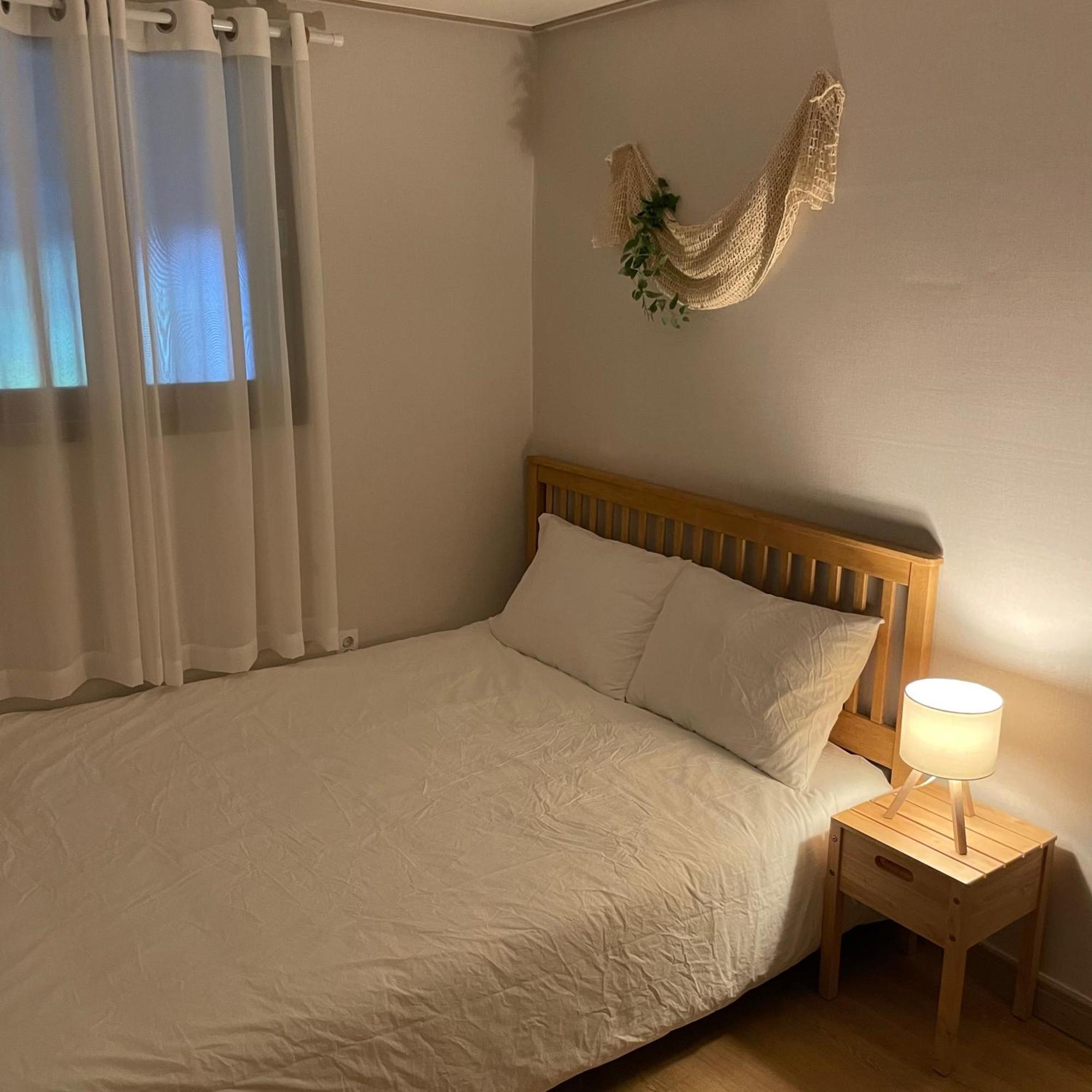 Choryang Stay#busan Subway 6min#choryang Subway 3min#hotel Bedding#ott Busan
