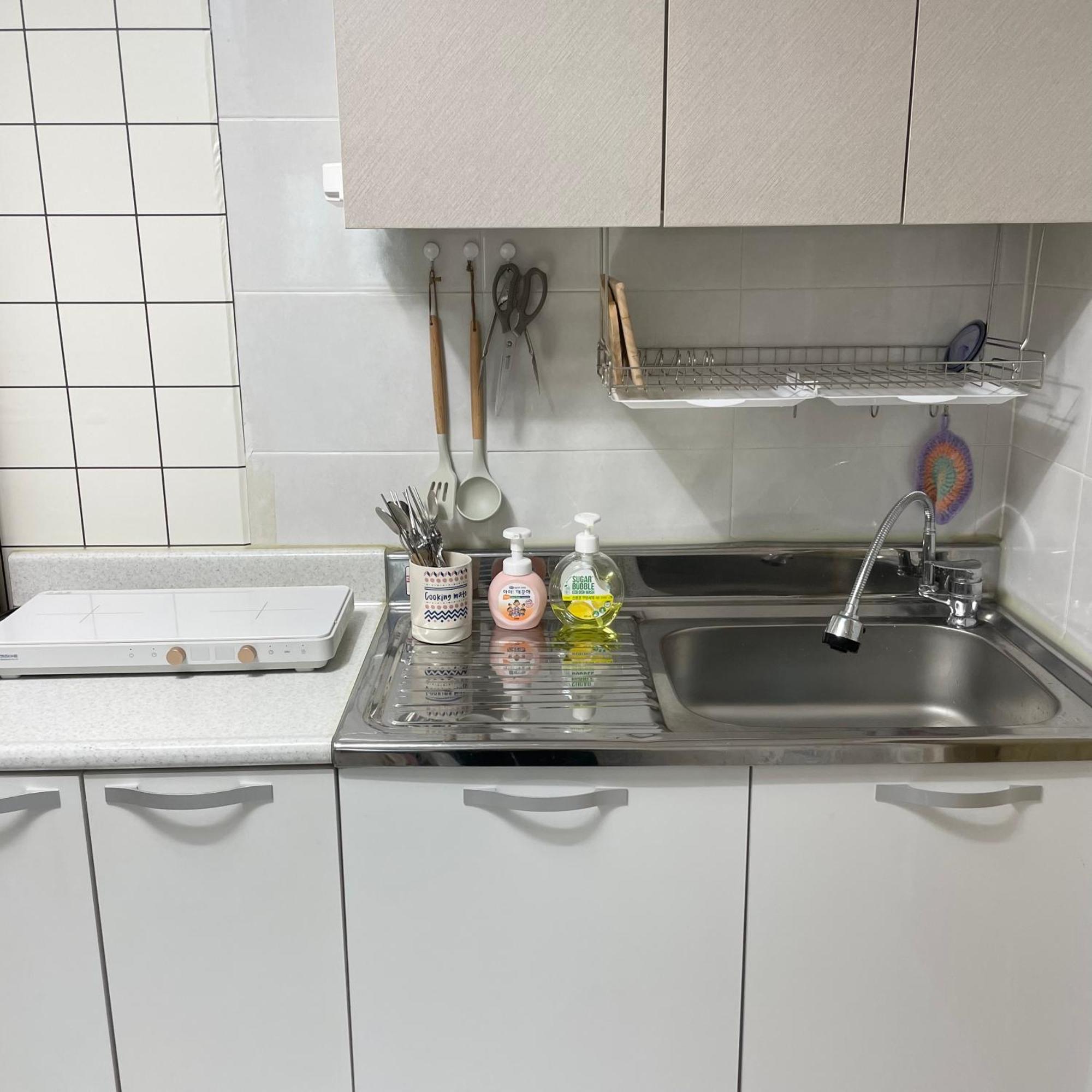 Choryang Stay#busan Subway 6min#choryang Subway 3min#hotel Bedding#ott Busan