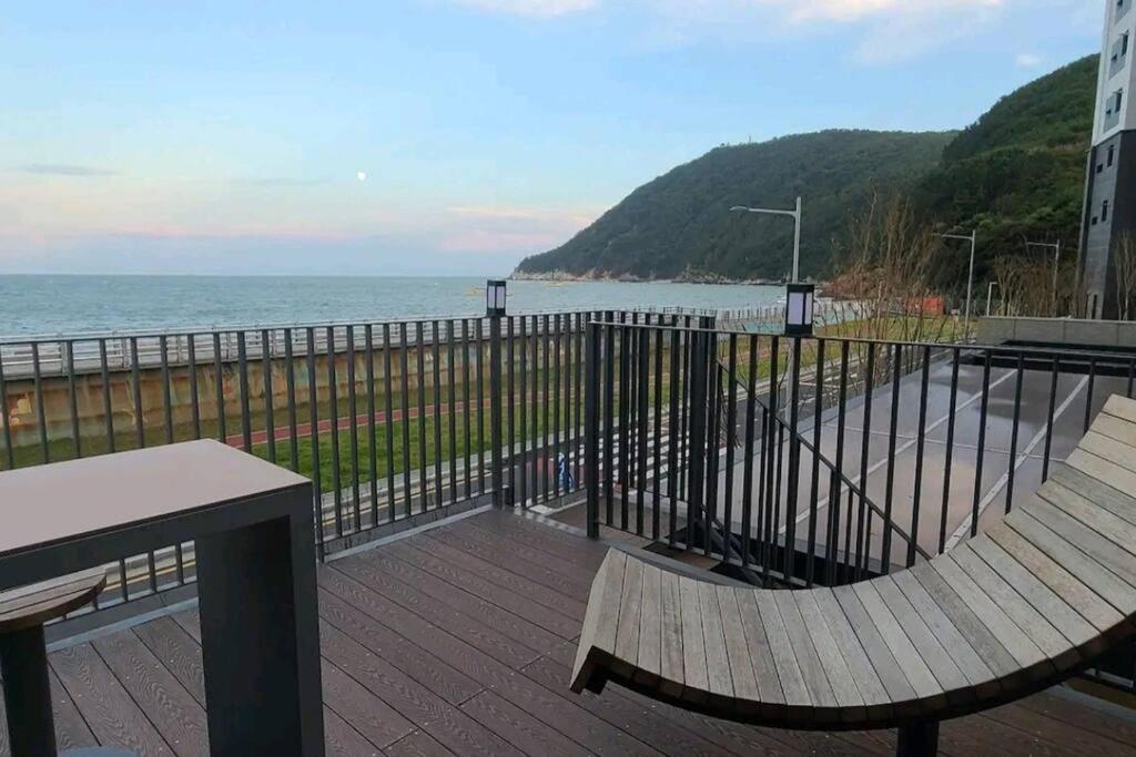 Oceanview - Short And Long Term Apartment