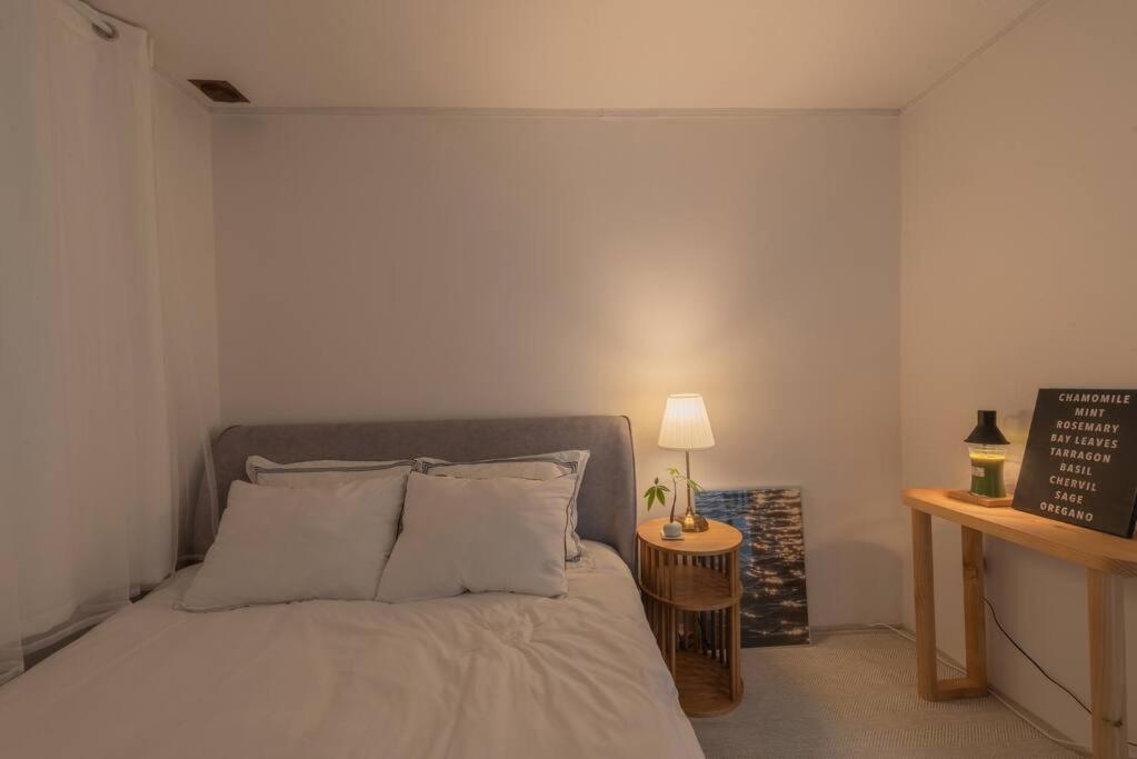 New Open - Walking Distance To Seomyeon, Max 6pax, Three Rooms, 1 Complimentary Parking Villa *