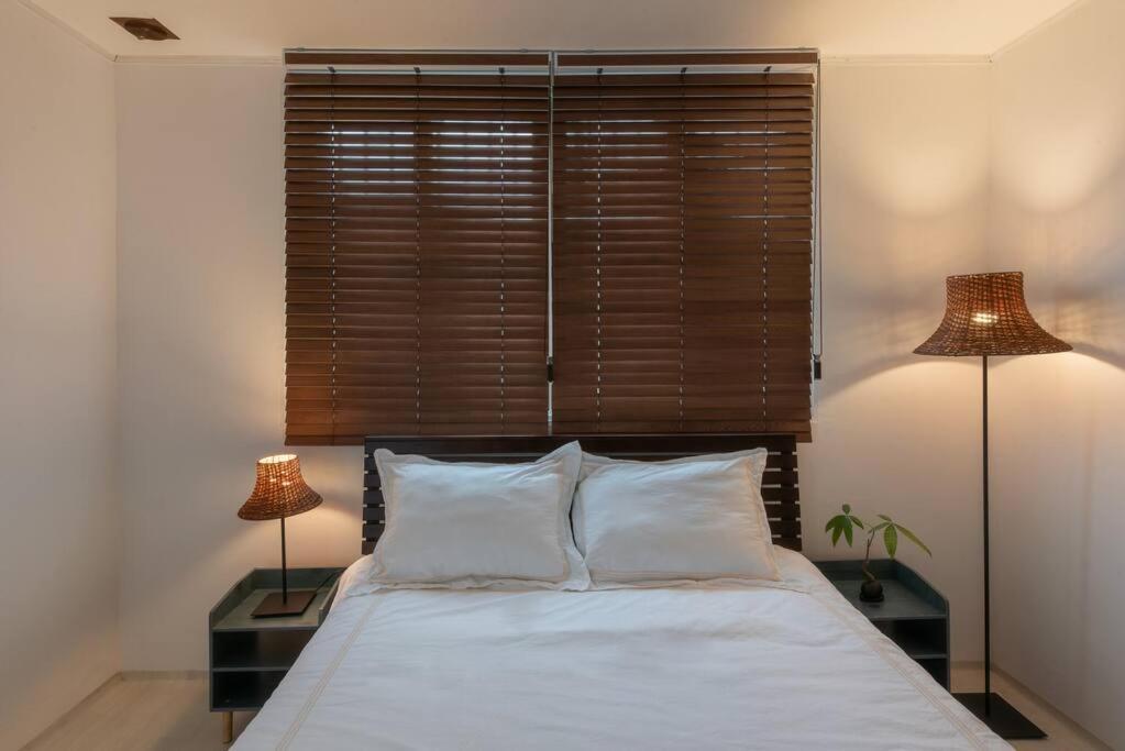 New Open - Walking Distance To Seomyeon, Max 6pax, Three Rooms, 1 Complimentary Parking *