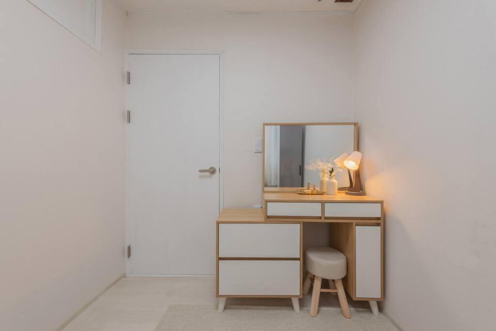 Villa New Open - Walking Distance To Seomyeon, Max 6pax, Three Rooms, 1 Complimentary Parking *