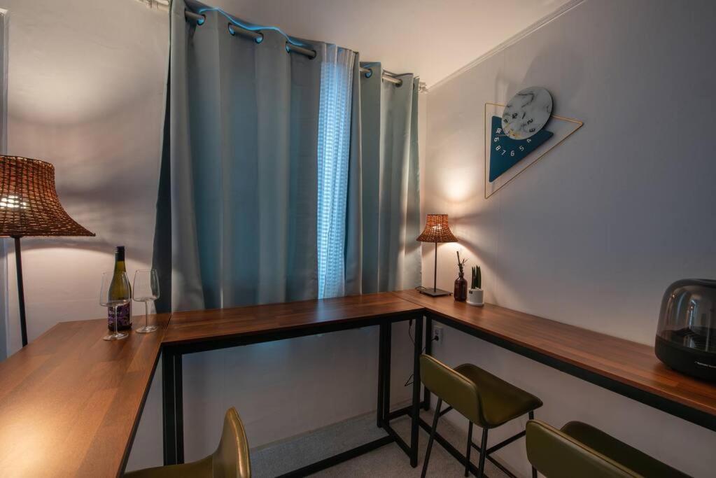 New Open - Walking Distance To Seomyeon, Max 6pax, Three Rooms, 1 Complimentary Parking Villa Busan