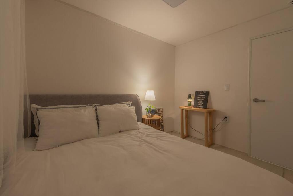 Villa New Open - Walking Distance To Seomyeon, Max 6pax, Three Rooms, 1 Complimentary Parking