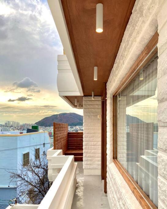 Yeongdo Opening Holiday home *