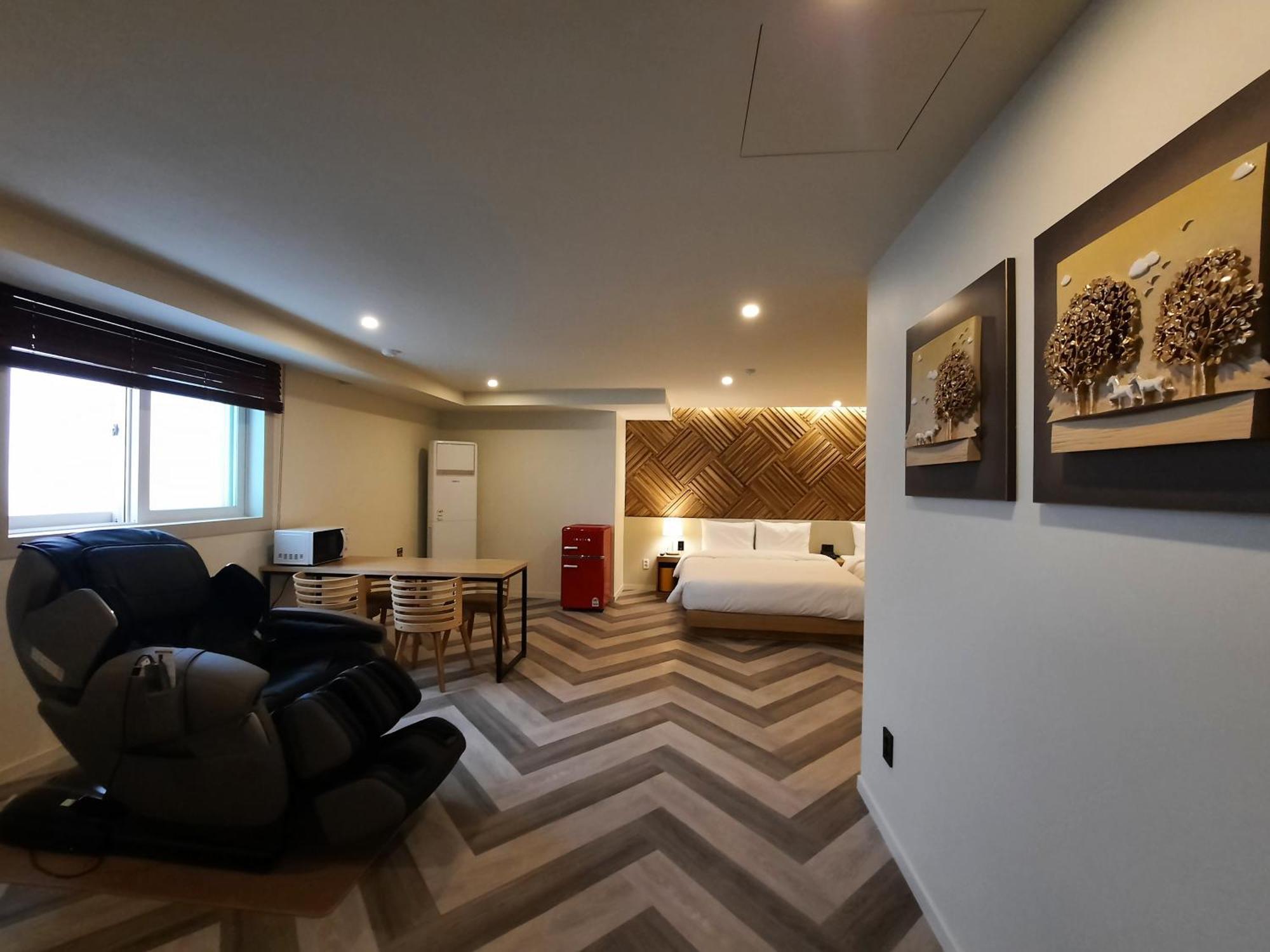 Rein Yeonsan Hotel *