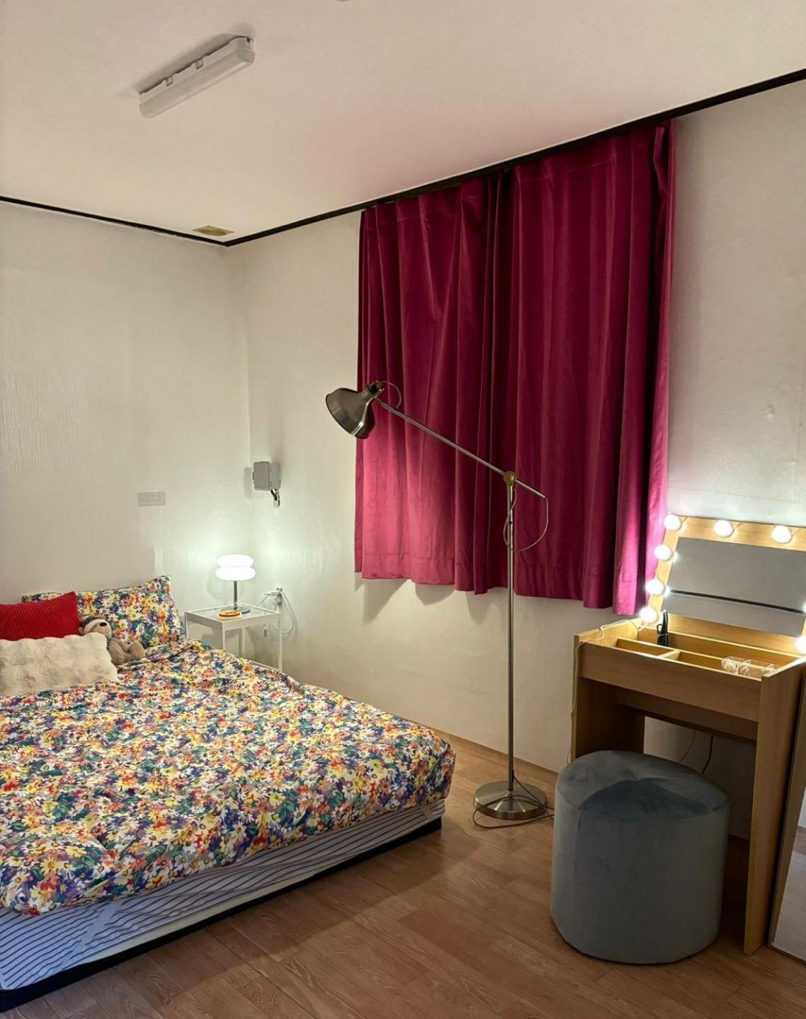 Apartment Tage House