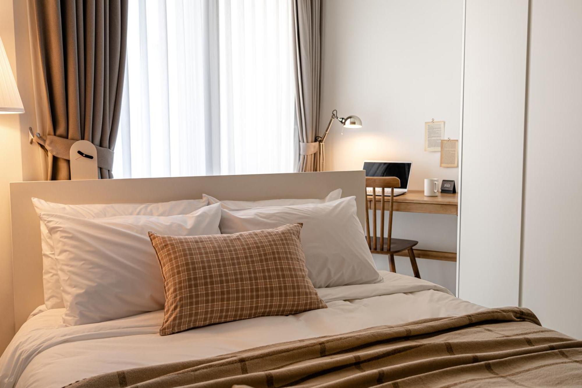 Urbanstay Cityhall Apartment