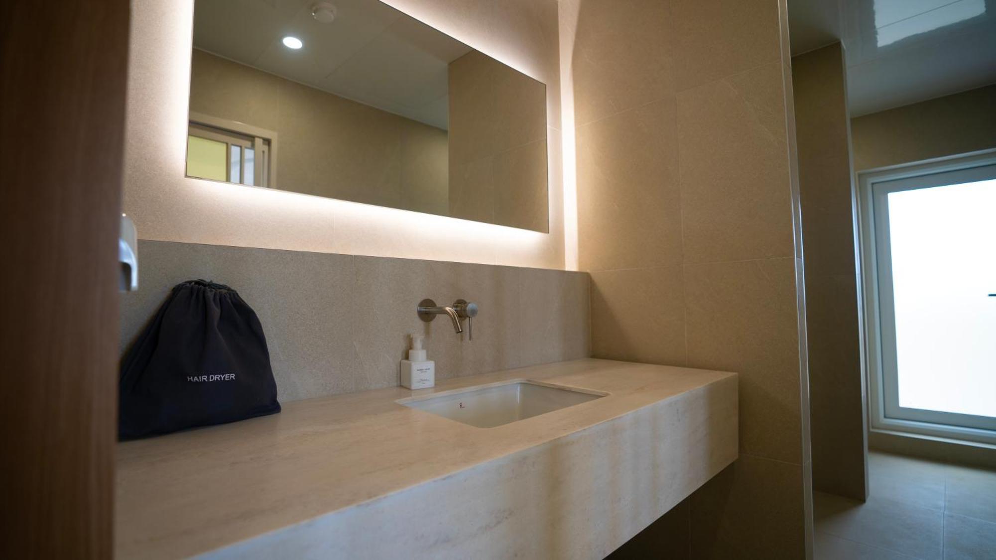 H Avenue Songjeong Hotel