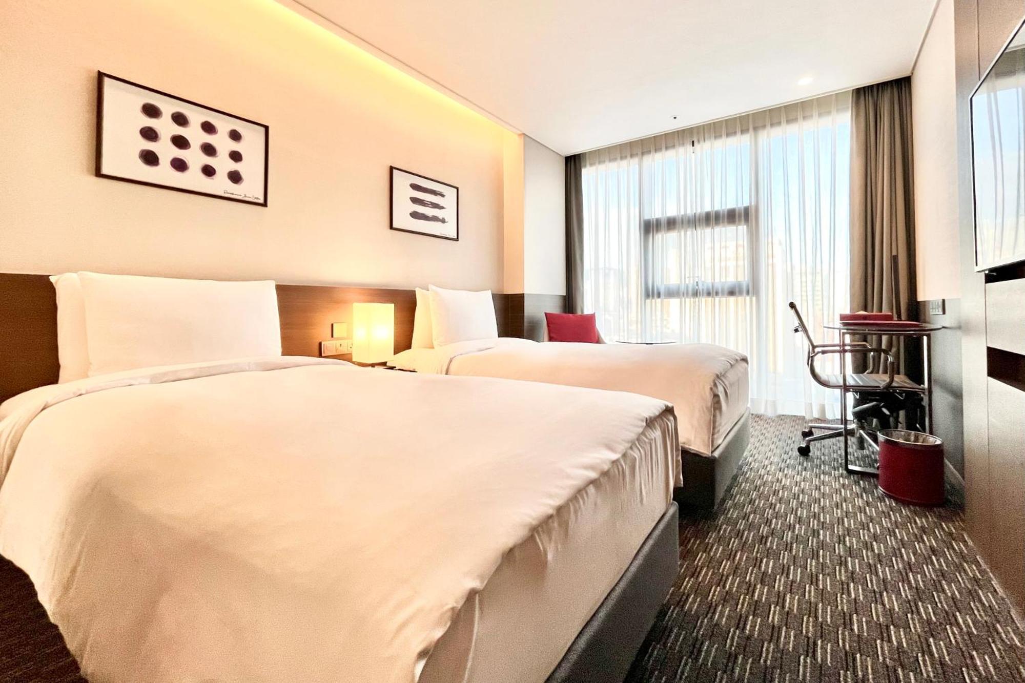 Ramada Encore By Wyndham Station Hotel 3*