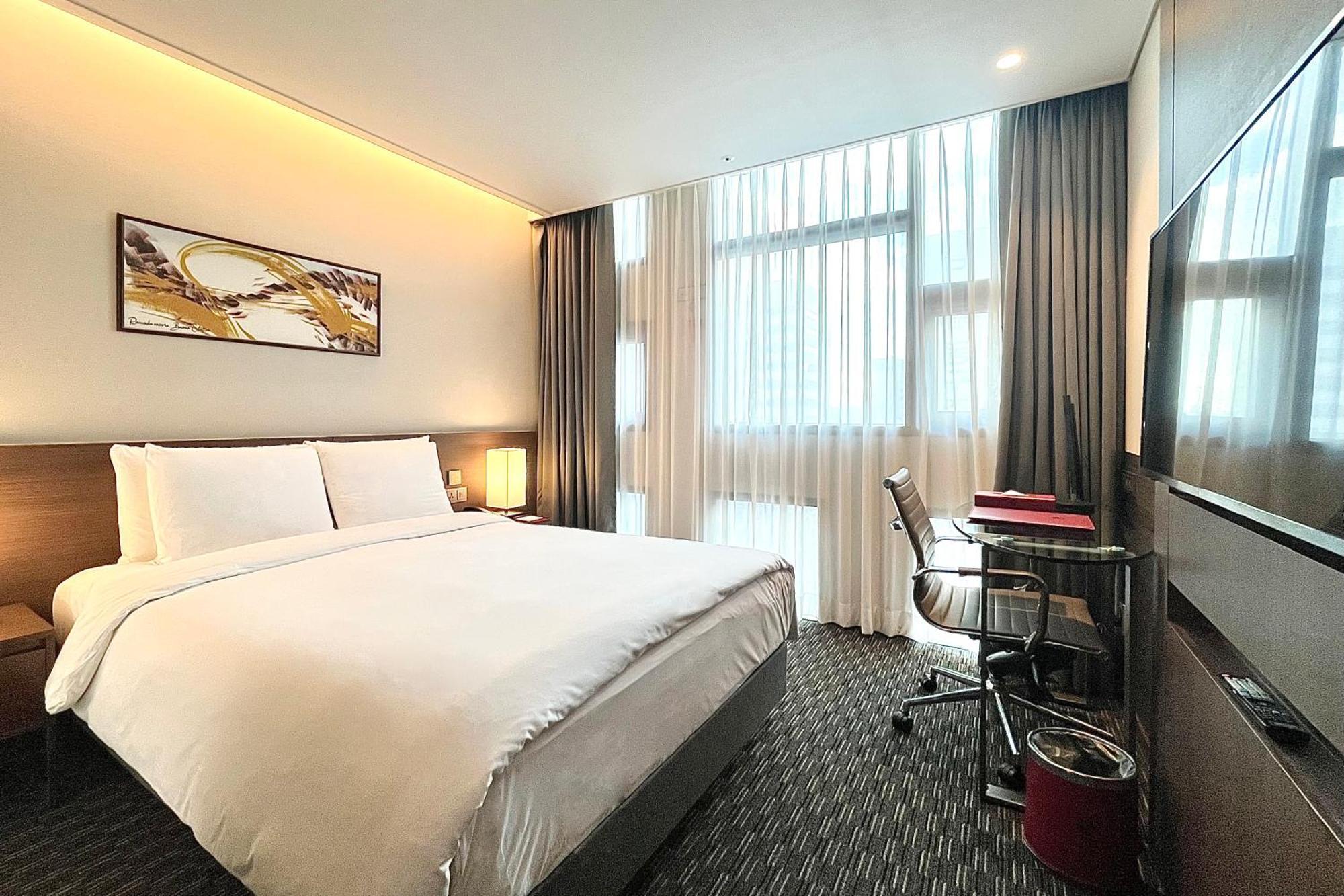 Ramada Encore By Wyndham Station 3*