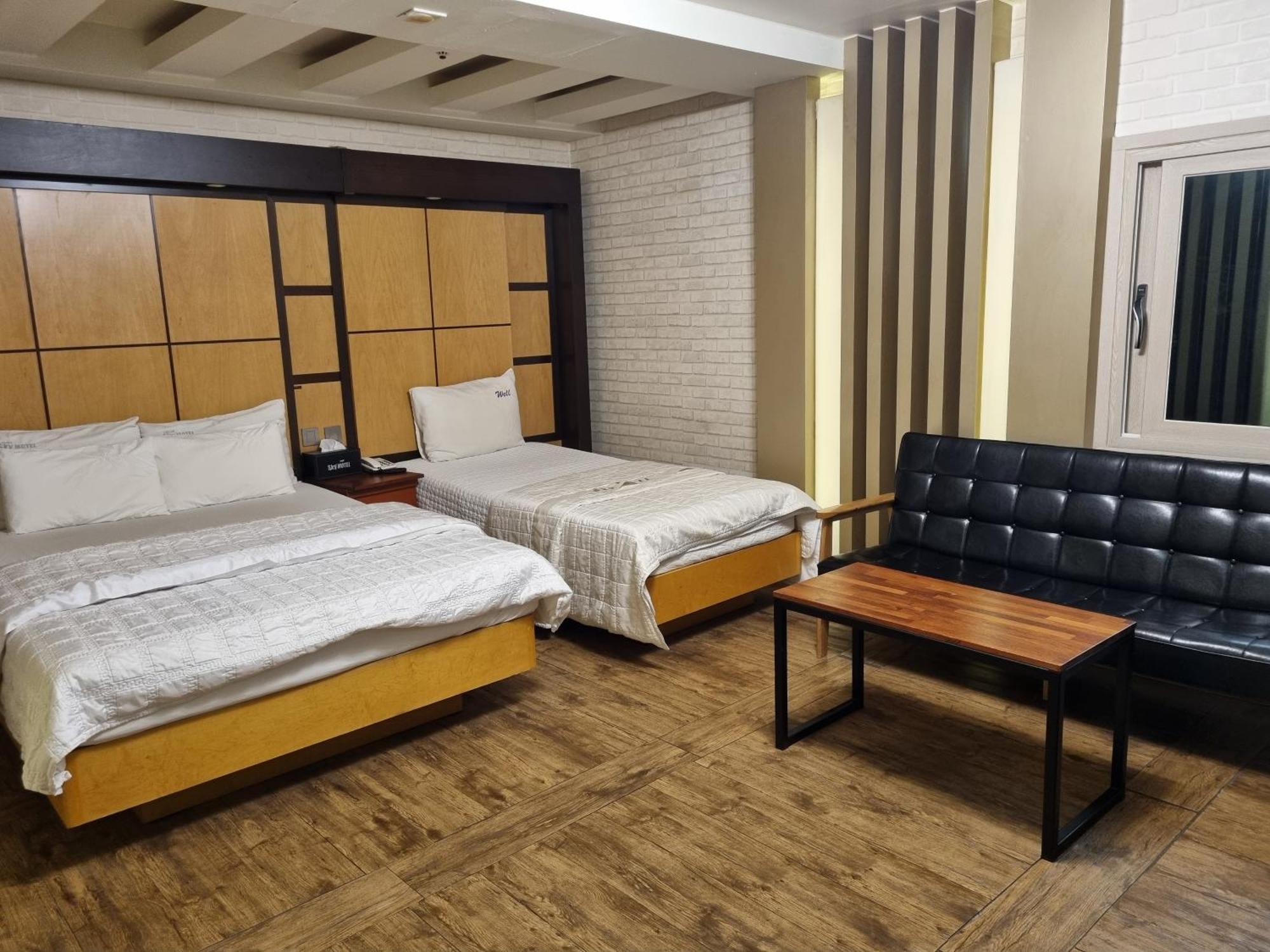 Hwamyeong Sky Motel 4*
