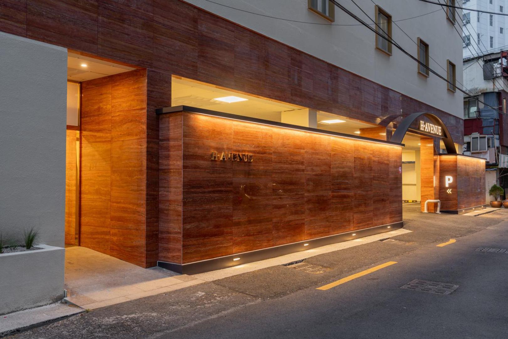 H-avenue Munhyeon *