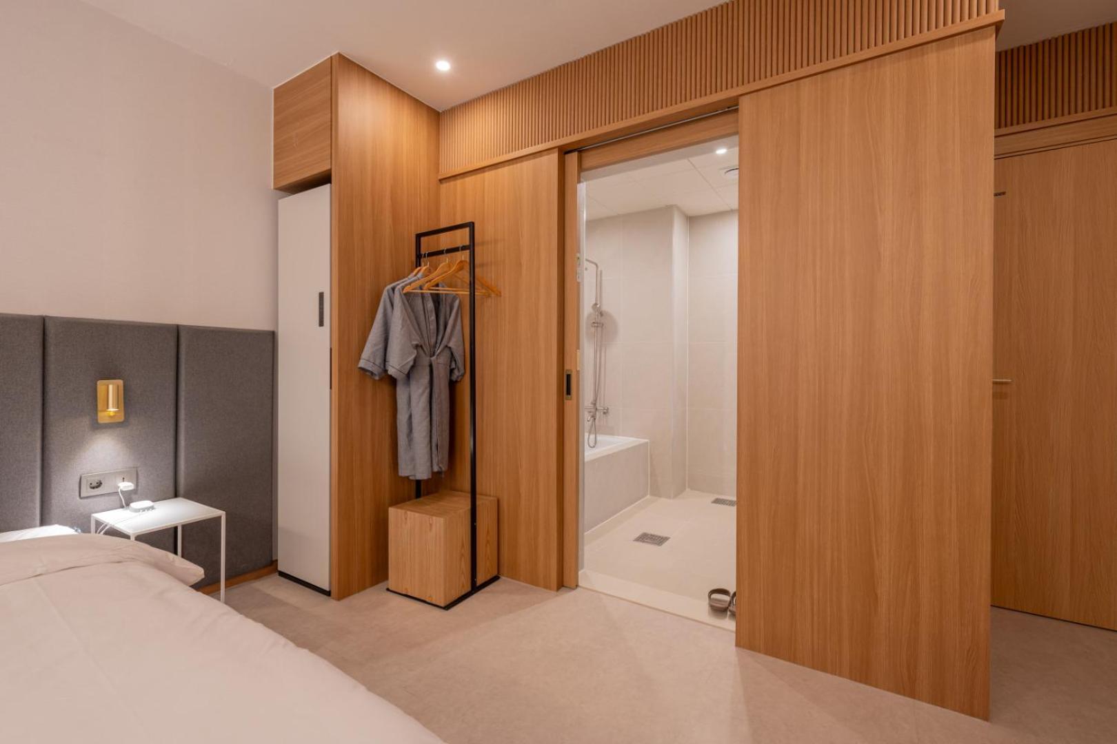 Hotel H-avenue Munhyeon