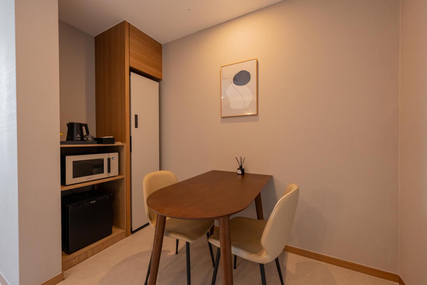 Hotel H-avenue Munhyeon Busan