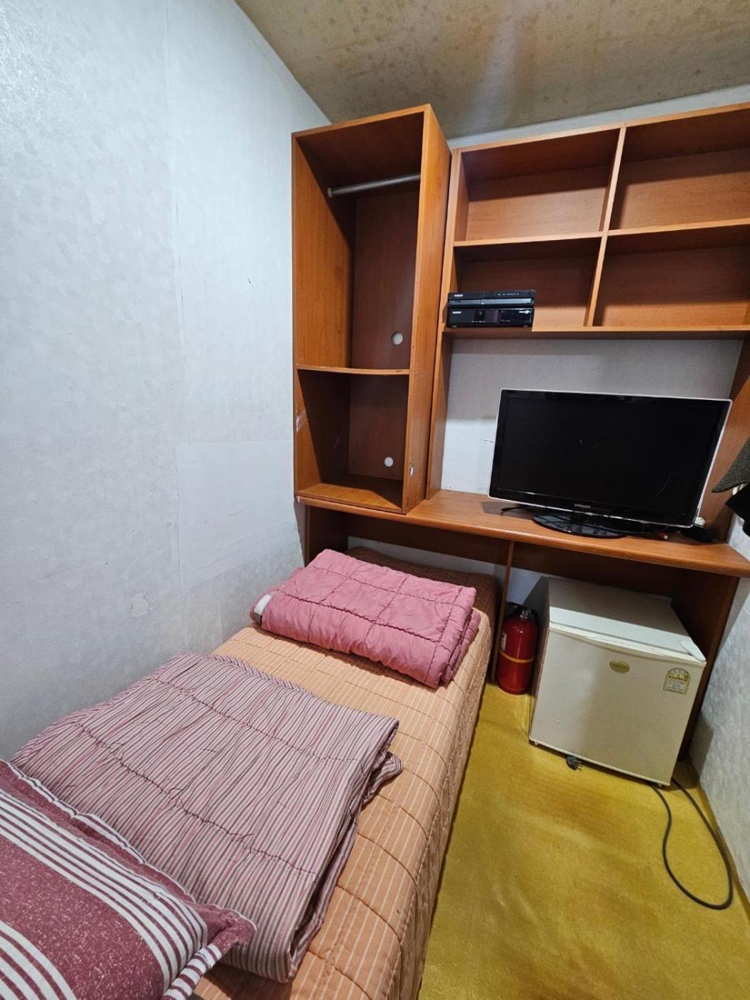 Hostel Mokhwatel *