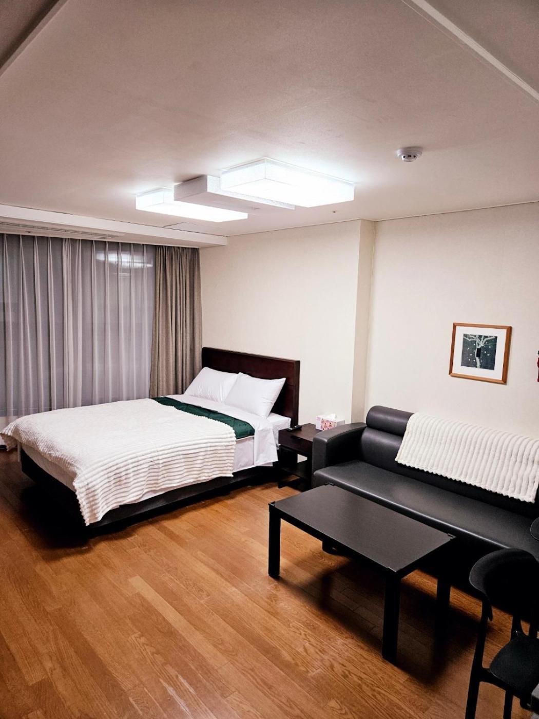 Apartamento 2 Minutes Run To The Sea Only 152m, Special Benefit Of Waterpark 195m Away *
