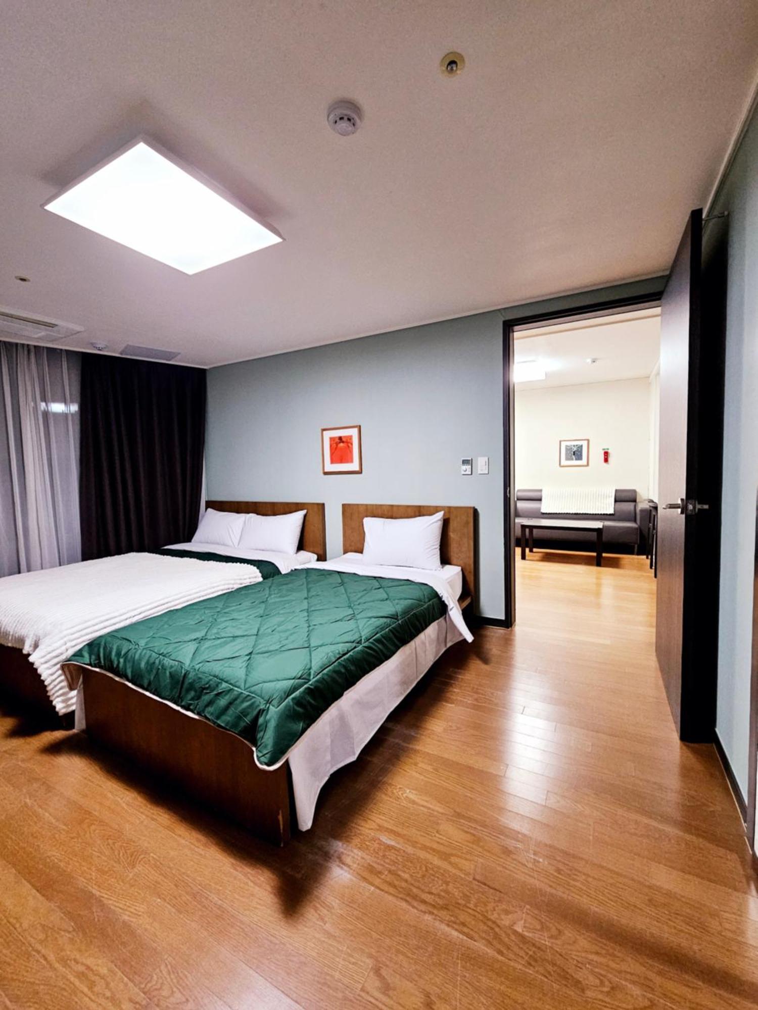 Apartamento 2 Minutes Run To The Sea Only 152m, Special Benefit Of Waterpark 195m Away *