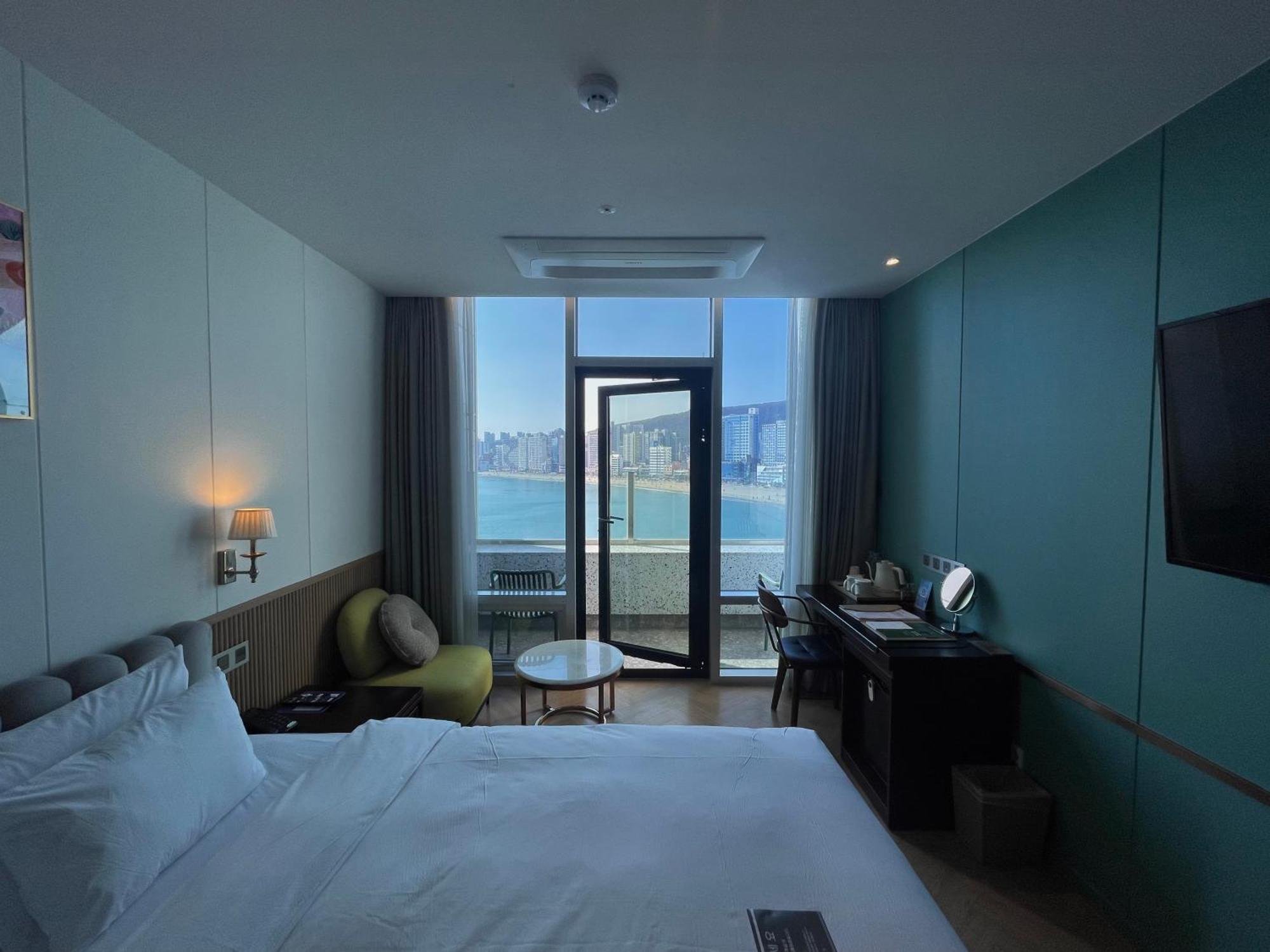 H Avenue Gwanganri Hotel