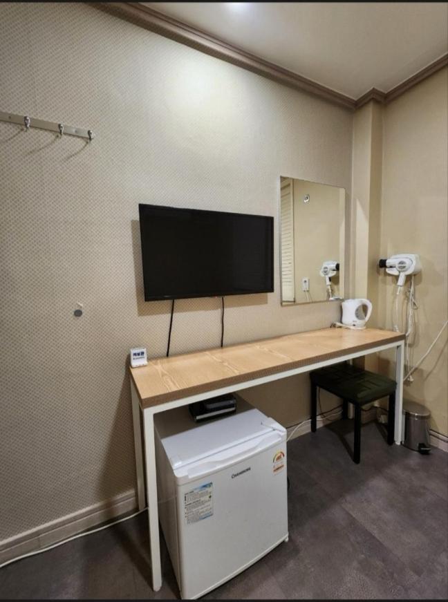 Y U Motel Busan