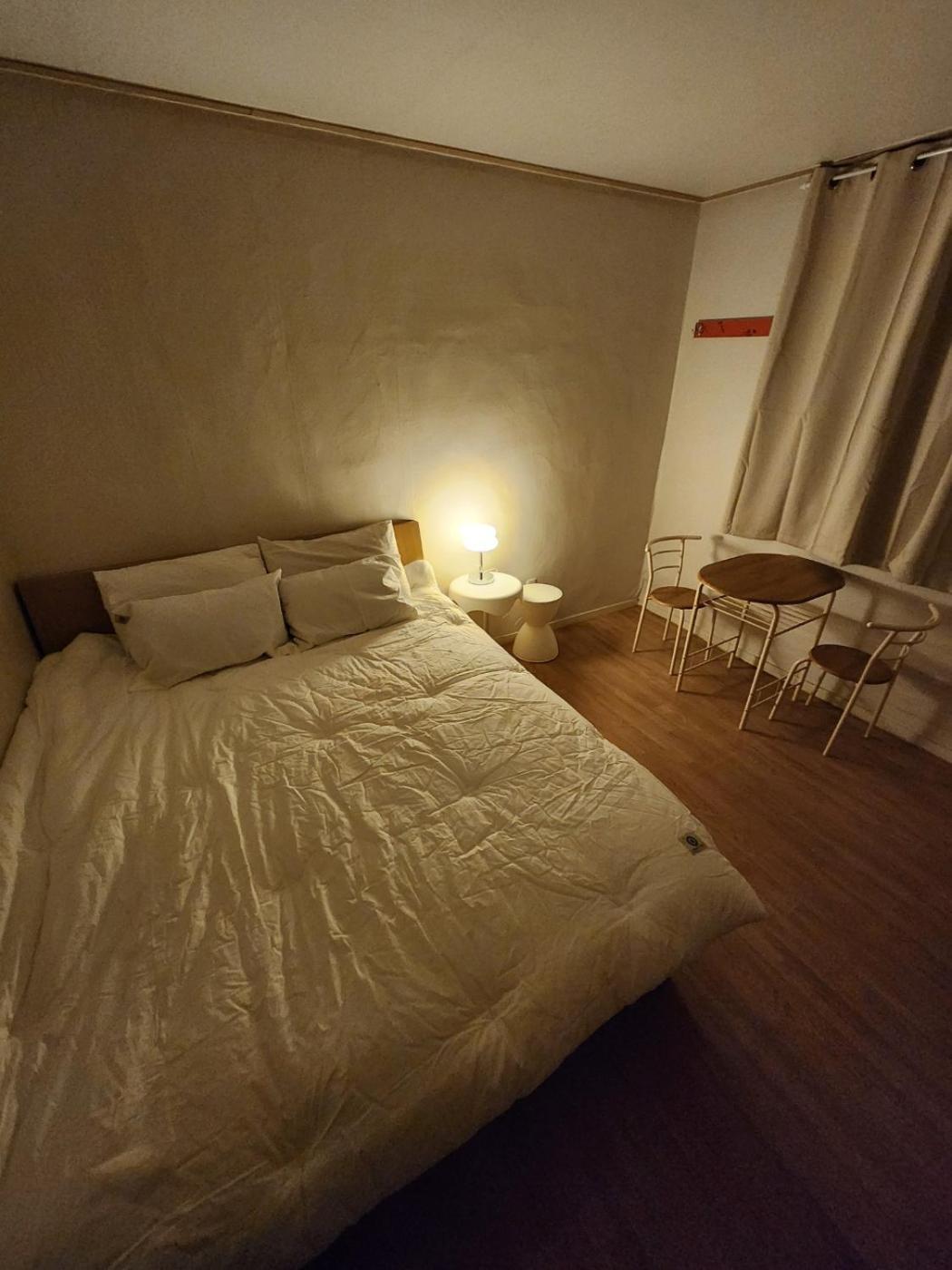 Y U Motel *