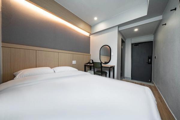 Hotel Lime *