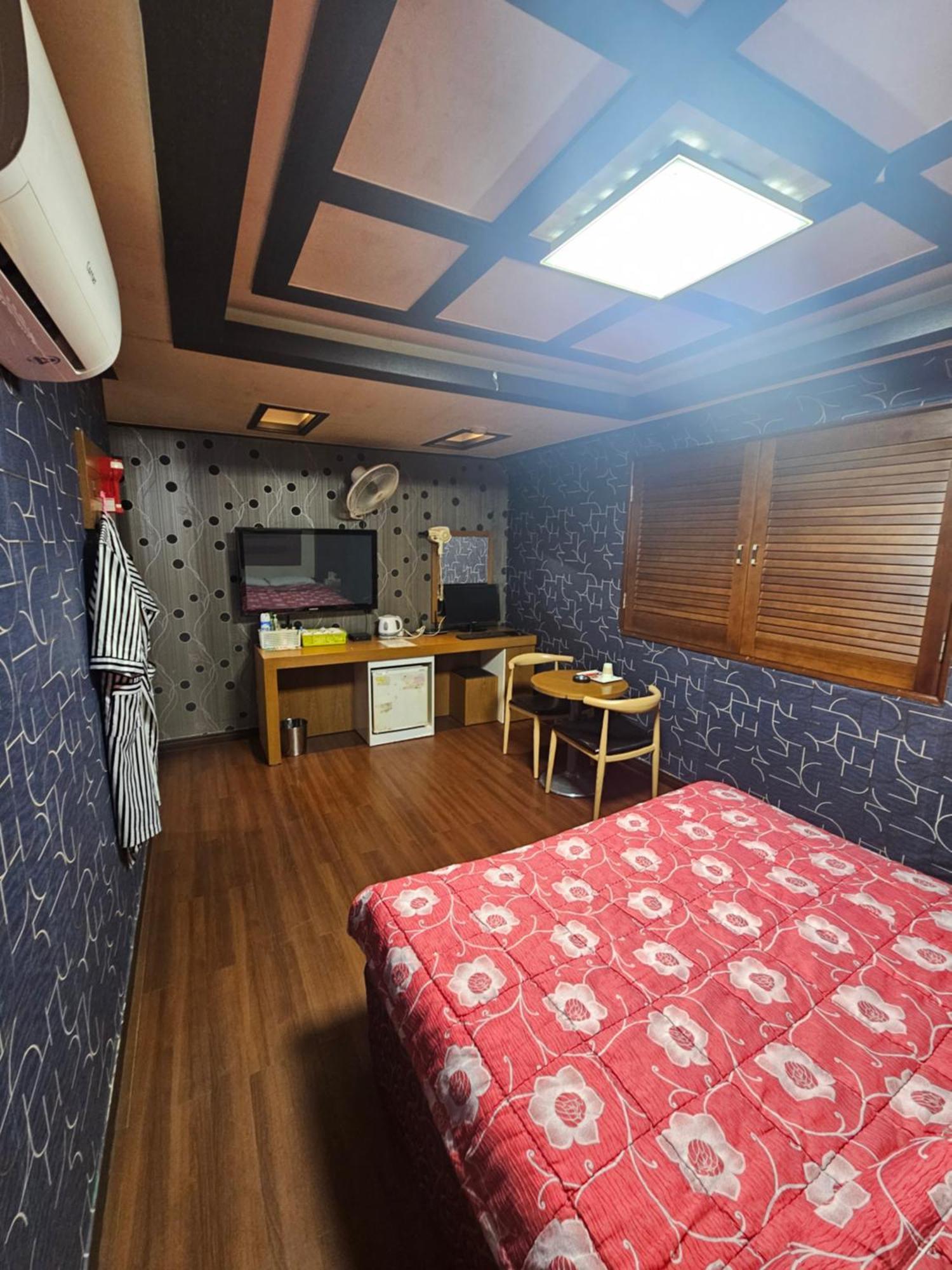 Motel Blue Busan