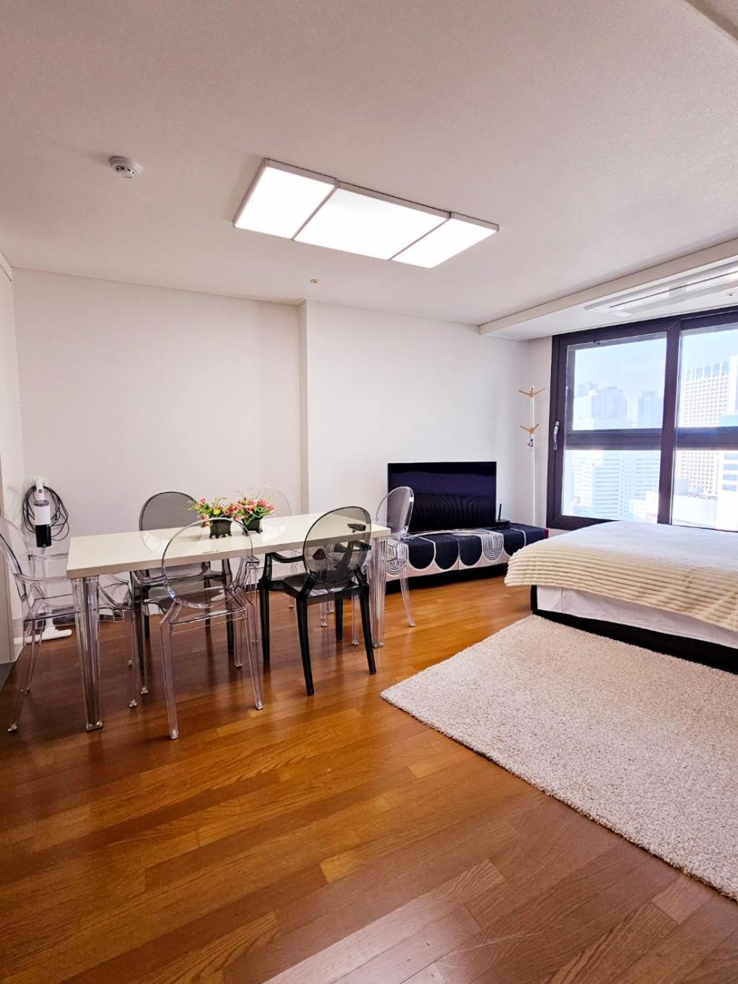 2 Minutes Run To The Sea Only 152m, Special Benefit Of Waterpark 195m Away Apartamento Busan