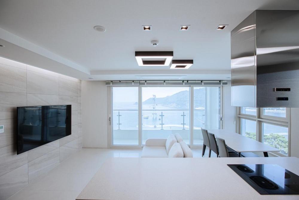 Ocean Sky Osilla *