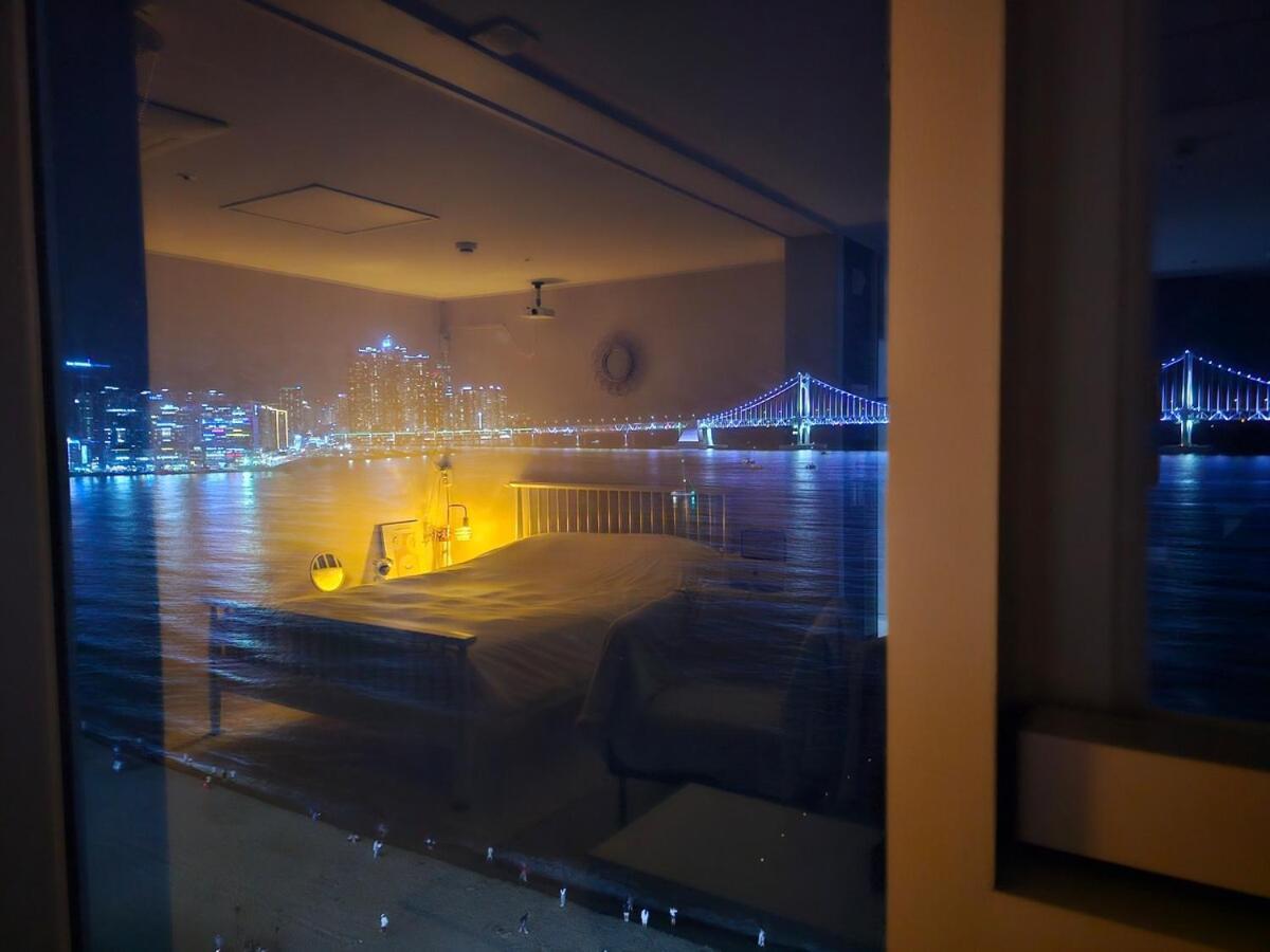Apartamento Gwangan - 1sec To Gwanganli Beach, Oceanview *