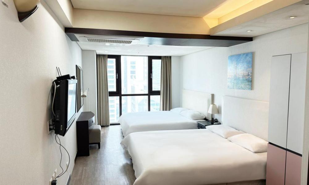 Centum Hotel 3*