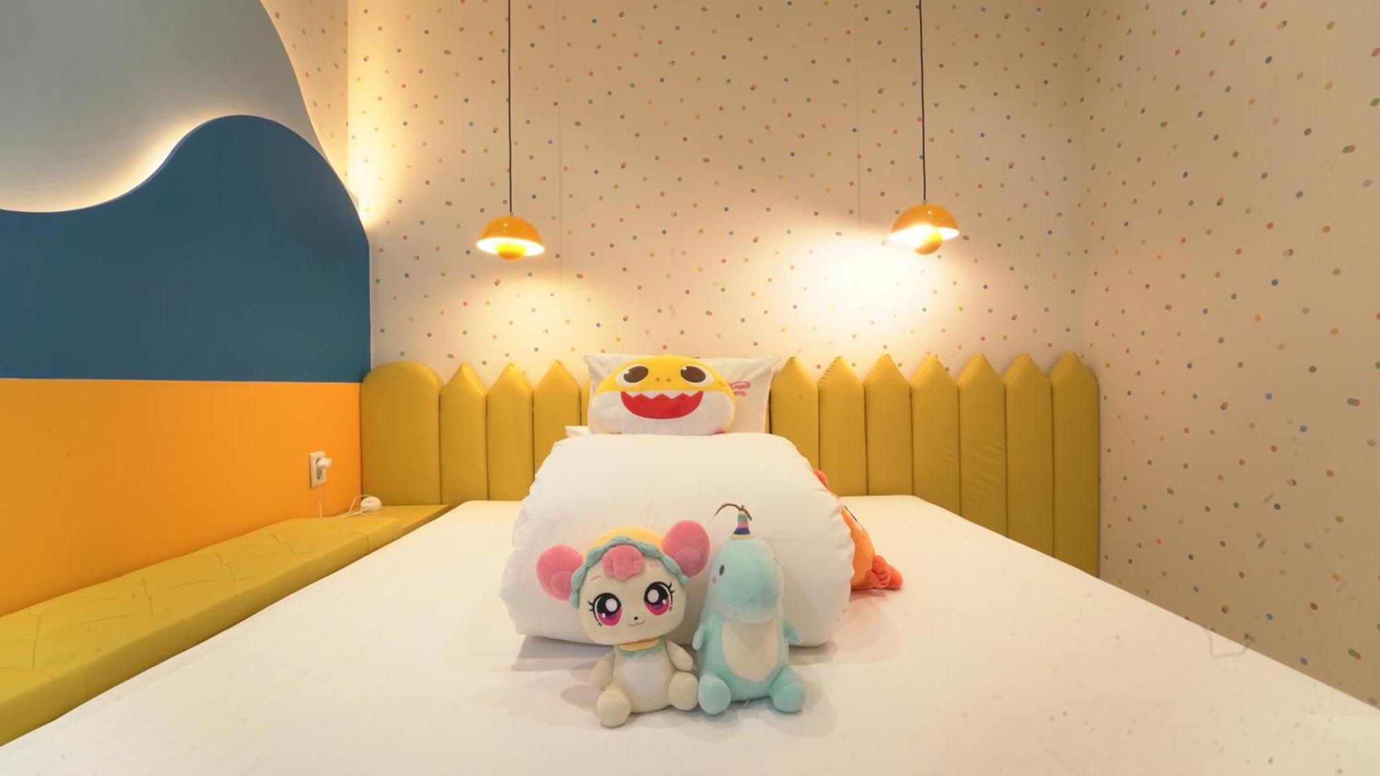 Almond Kids Poolvilla Nampo