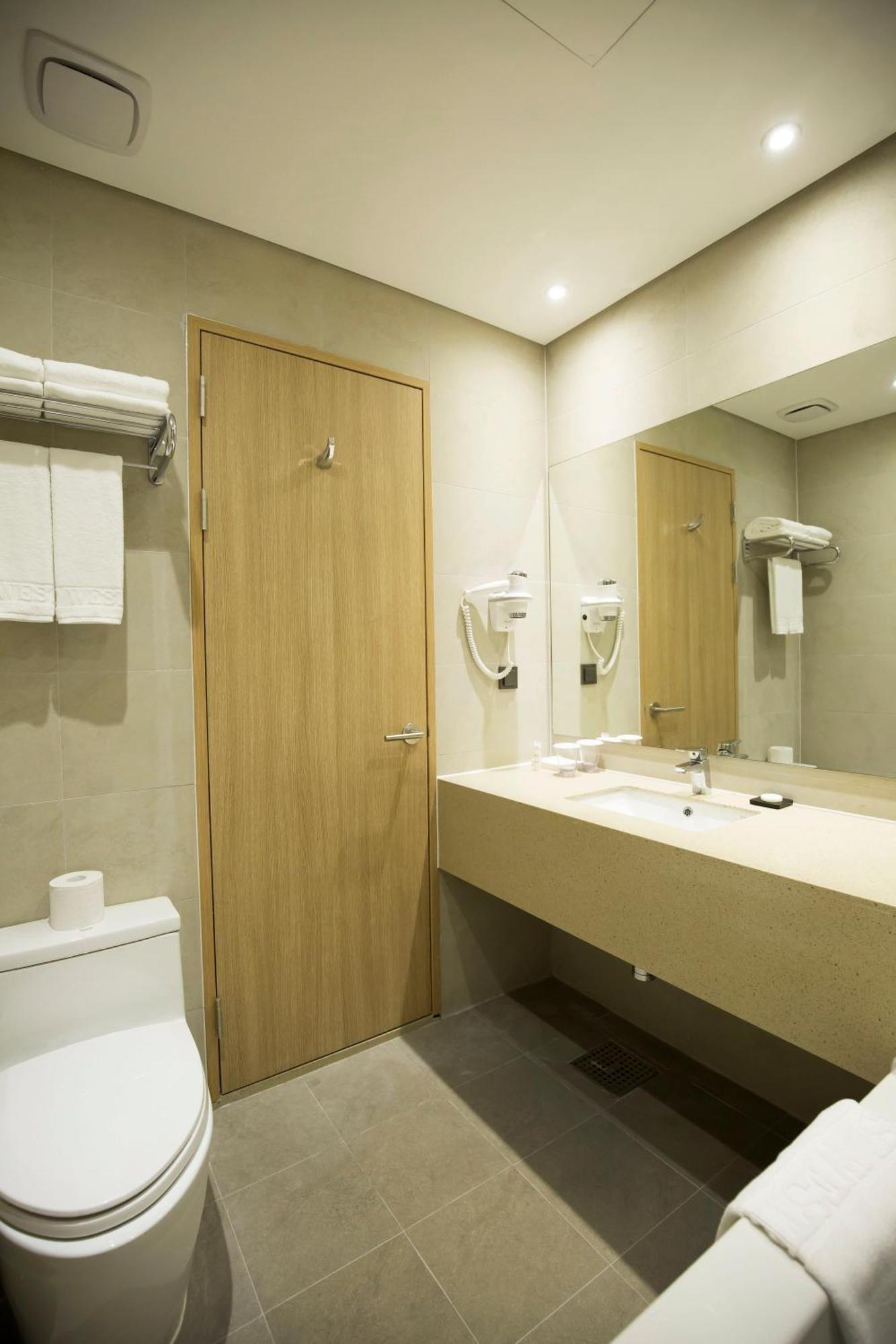 Western Haeundae 4*