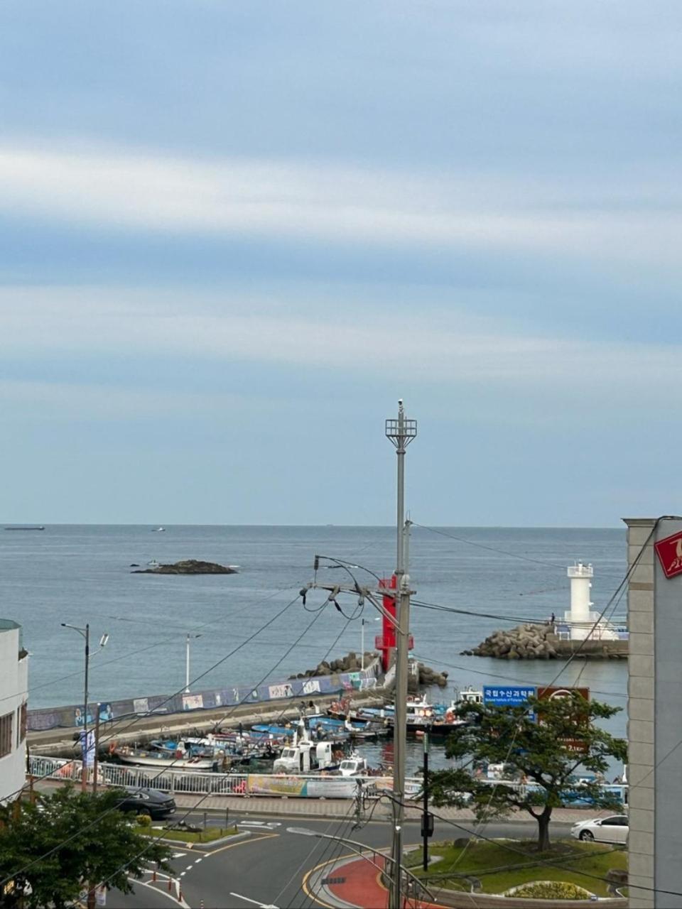 Songjeong Lighthouse *
