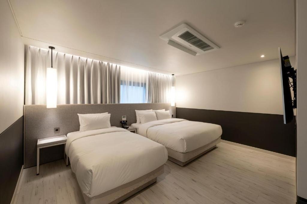Hotel Hound Yeonsan Busan