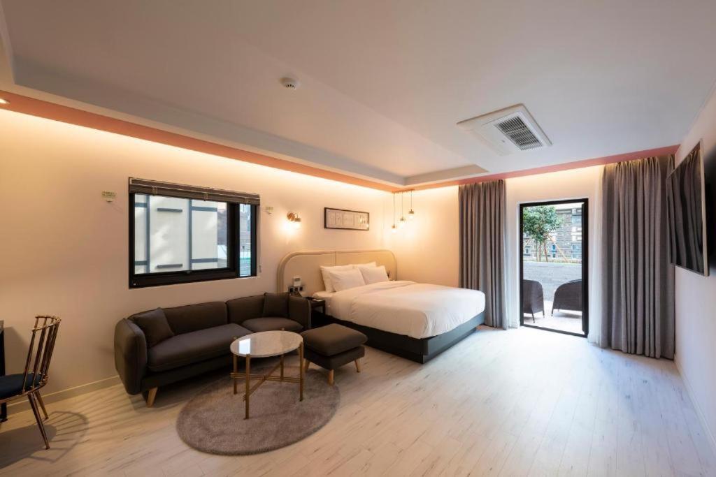 Hound Yeonsan Hotel 3*