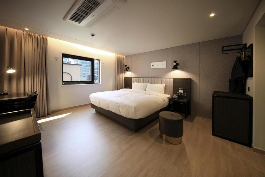 Hound Yeonsan Hotel 3*