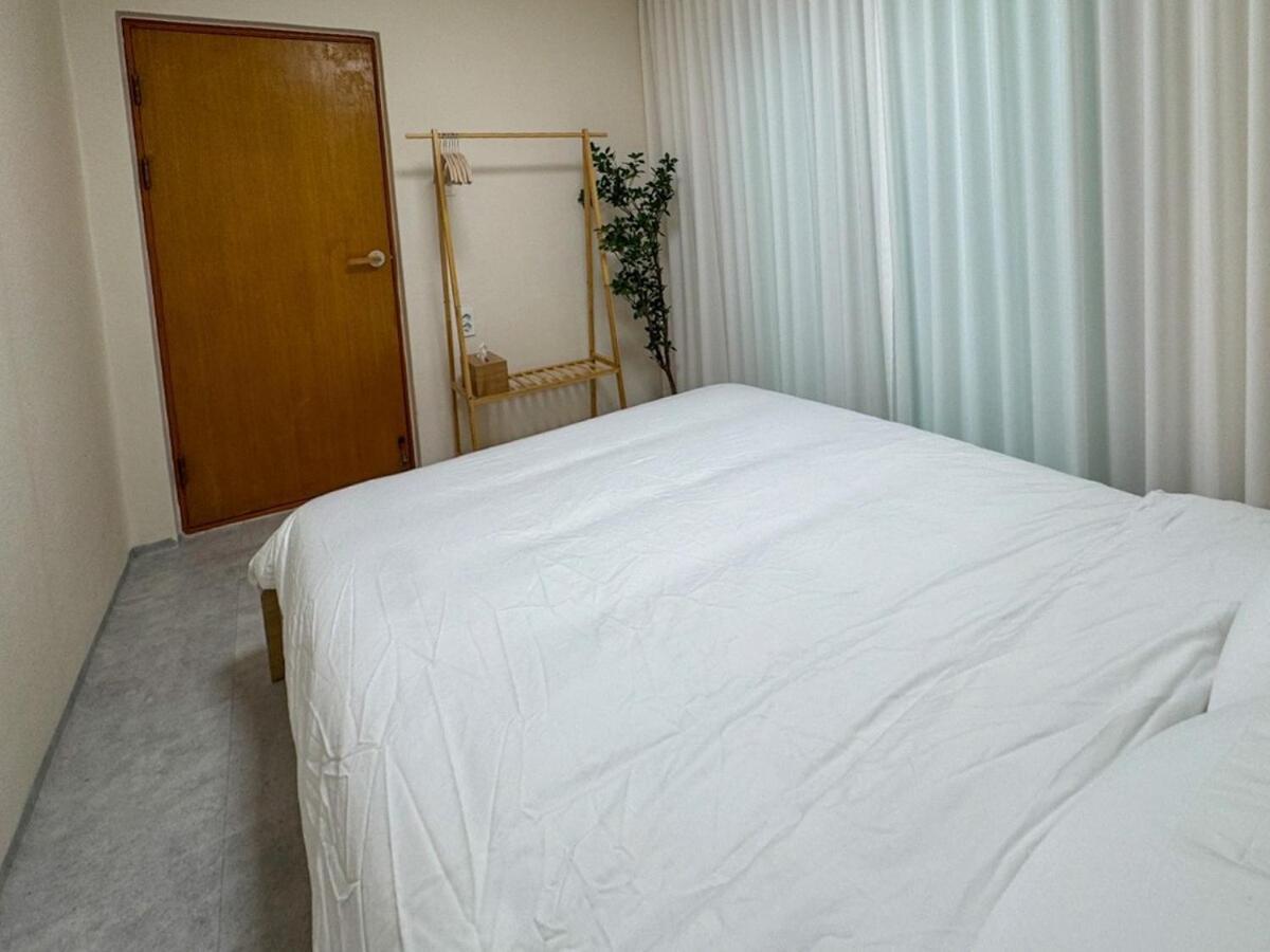 8-capacity # 3 # 4 Queen Beds # 10 Minutes On Foot From Station # Wood Tone # Emotional Interior # Netflix *