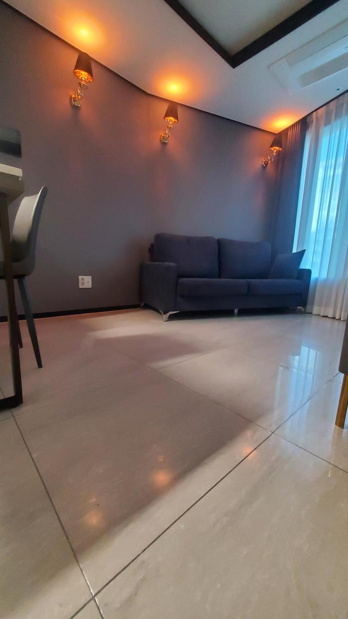 Apartment 1 Minute To The Beach! Free Parking! Sauna And Gym