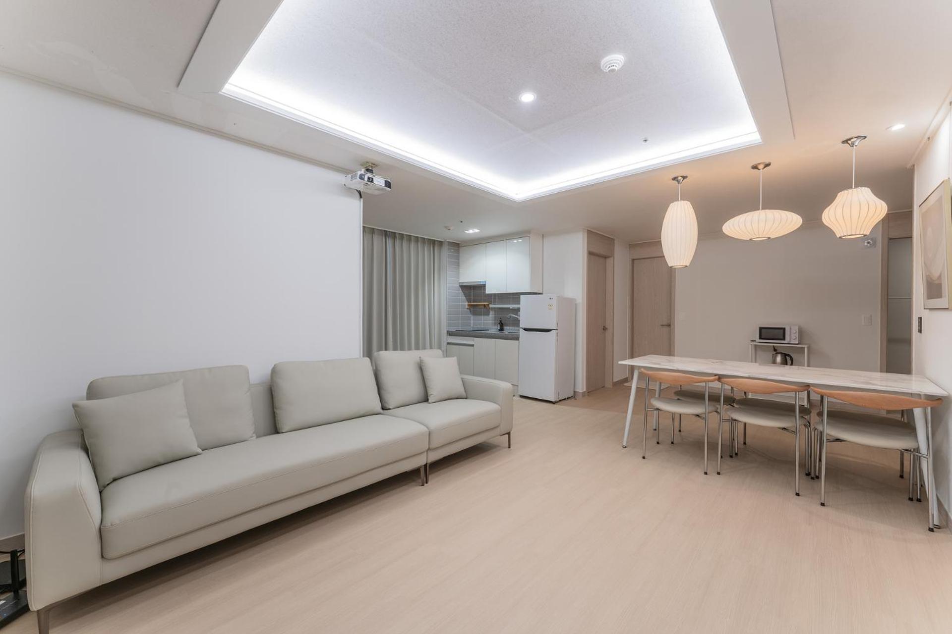Marant Station Aparthotel