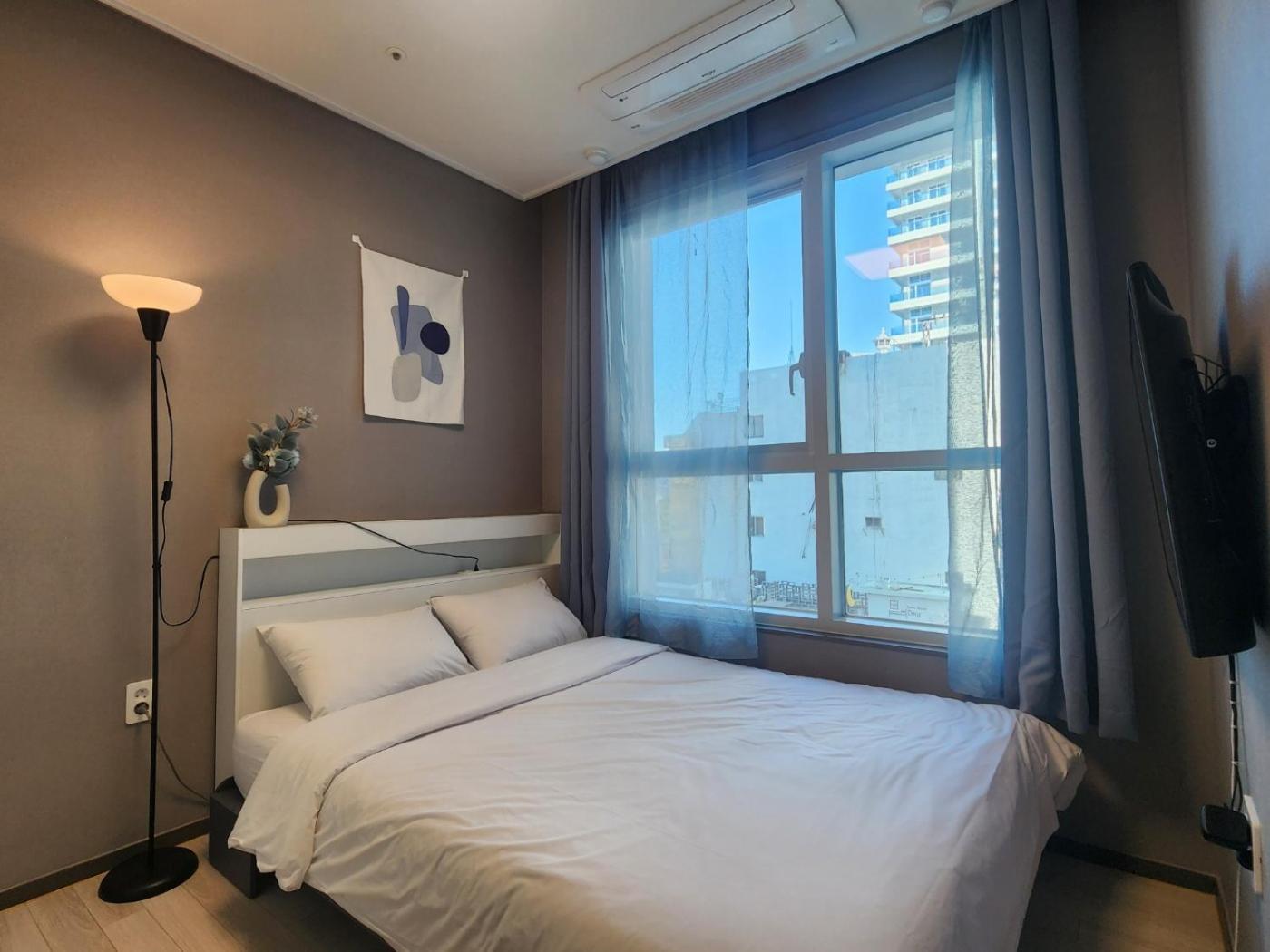 Apartment Brand New With Family *
