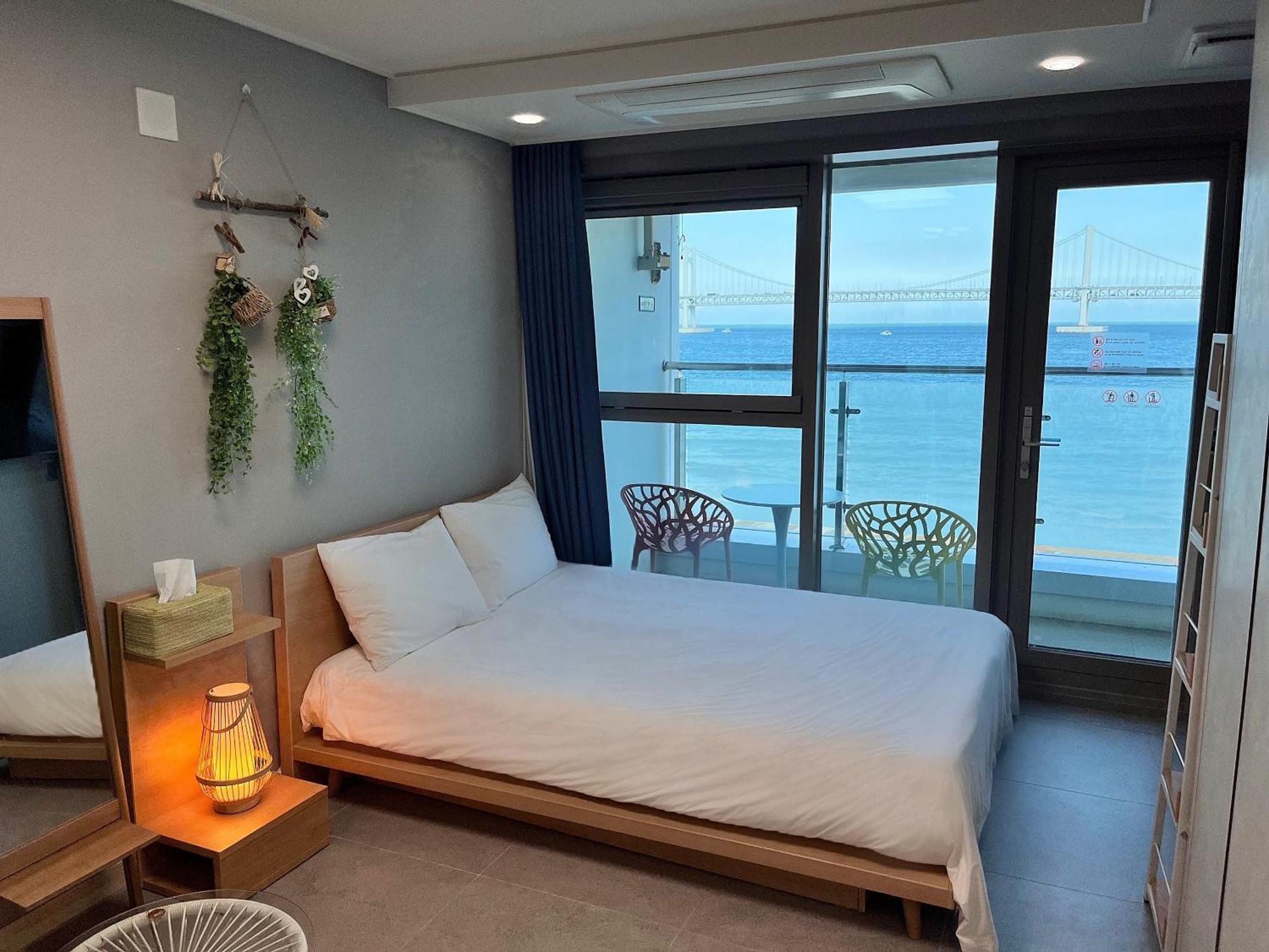 The First Hyoistay Gwangan Hotel Busan