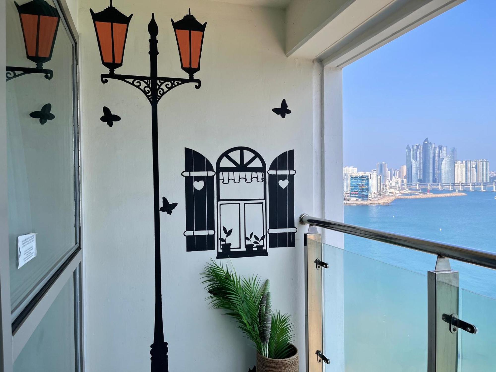The First Hyoistay Gwangan Hotel Busan
